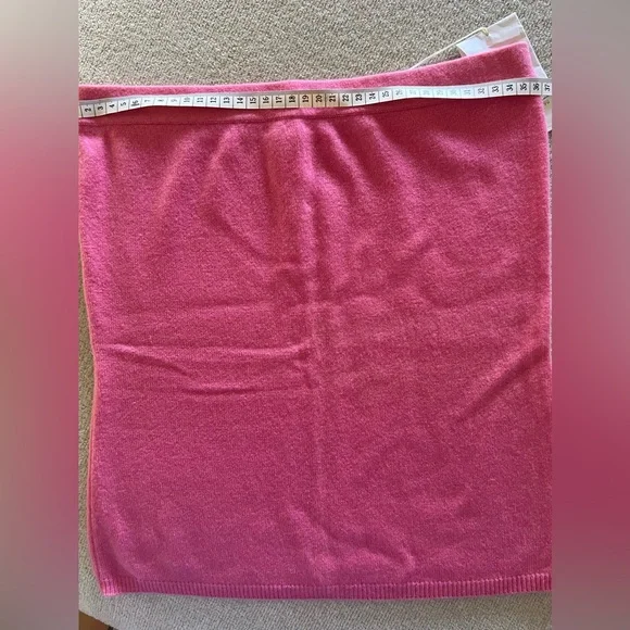 Thesaurus Women tank top, pink color. Cashmere. - Picture 7 of 10